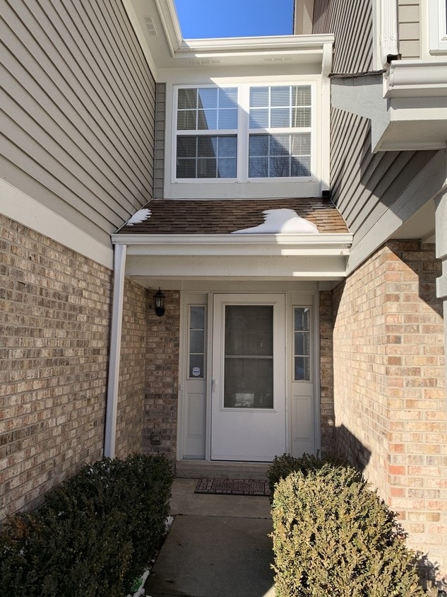 Primary Photo - 389 Bloomfield Ct