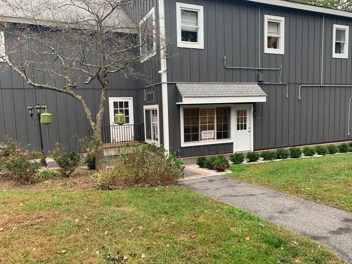 56 Westchester Ave, Pound Ridge, NY 10576 Apartments in Pound Ridge