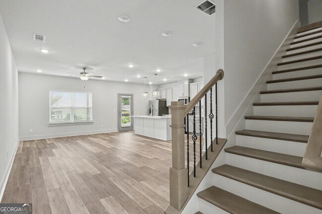 Building Photo - 4322 Fern River Bnd