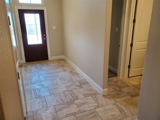 Foto del edificio - 539 Tanda Ln