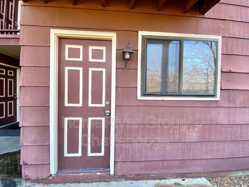 305 Valley View Ave Unit Apt 12, Red Bank, TN 37415 Condo for Rent in