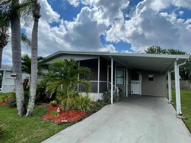 Foto principal - 3409 Lake Overlook Pl