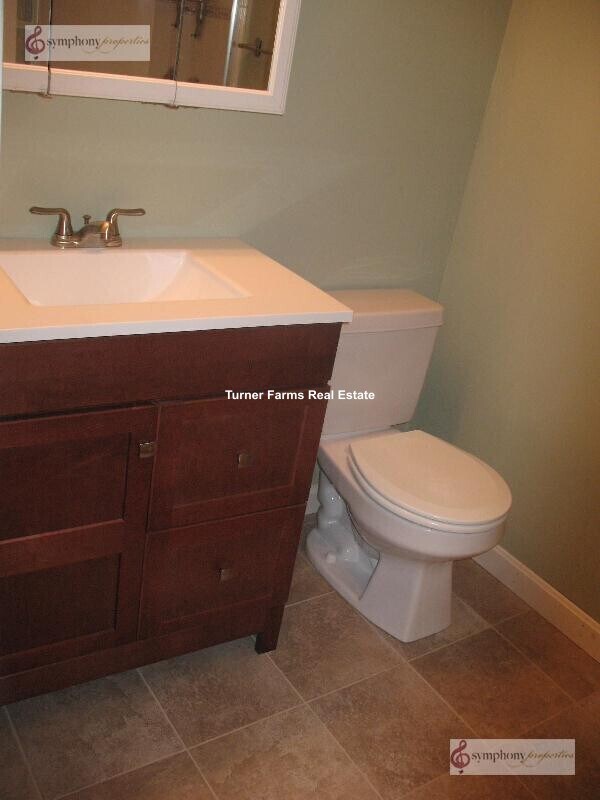 Building Photo - 65 Hemenway St