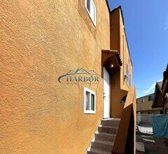 Building Photo - 1273 Chestnut Ave