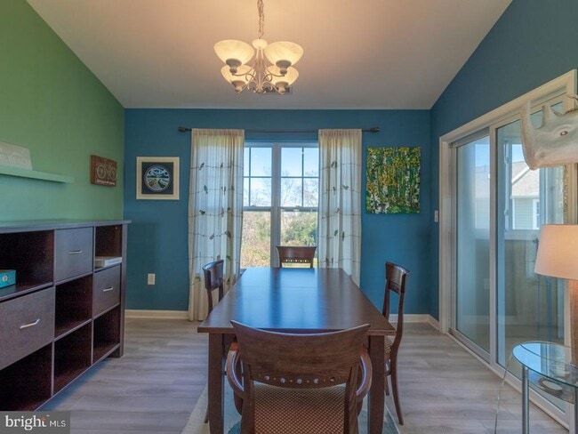 Building Photo - 34687 Refuge Cove