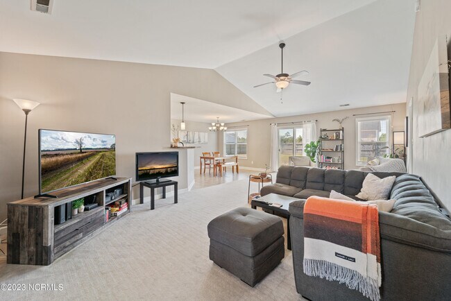 Foto del edificio - 202 Chestwood Dr