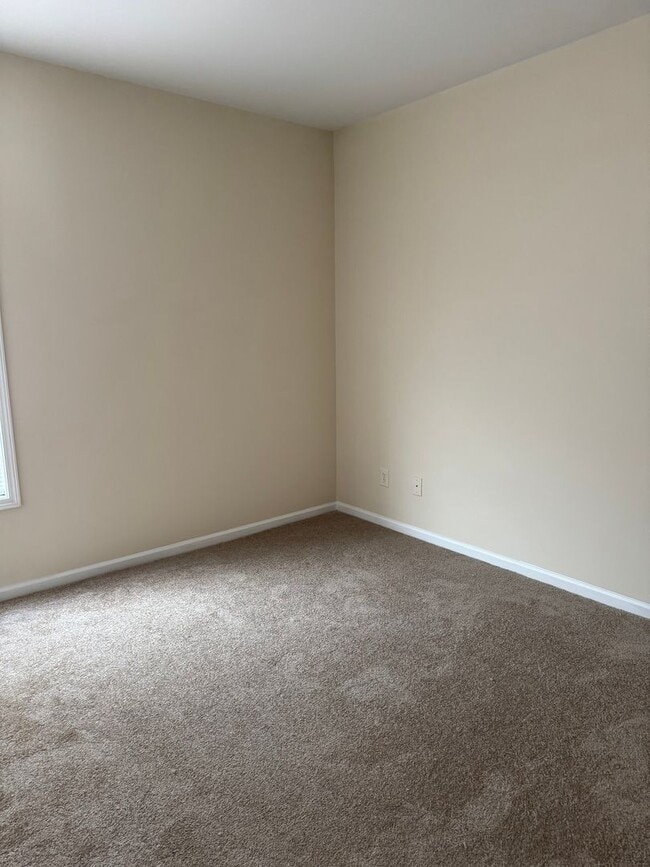 Building Photo - New Flooring & Fresh Paint