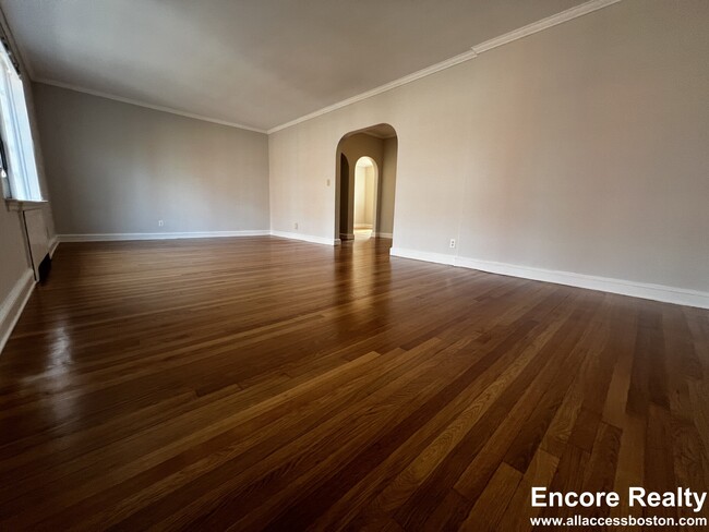 Building Photo - 89 Longwood Ave