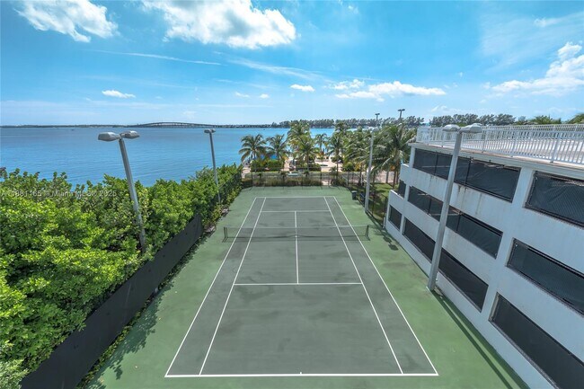 Foto del edificio - 2101 Brickell Ave