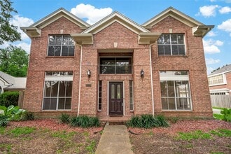 Building Photo - 14139 Swallowfield Dr