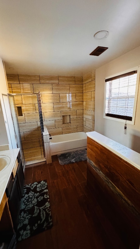 Building Photo - 530 Barclay Ct
