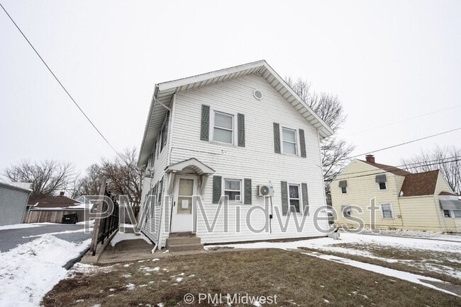 Building Photo - 510 E Morgan St