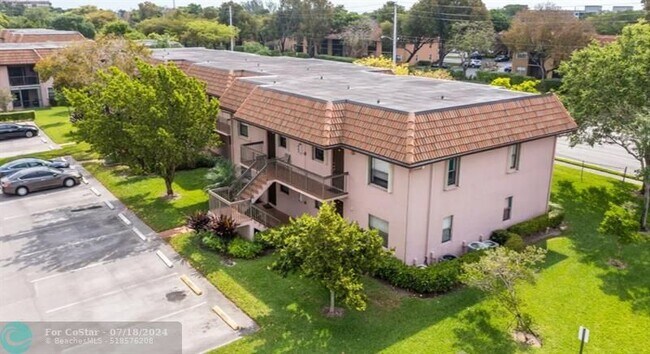 Foto del edificio - 1056 NW 106th Terrace