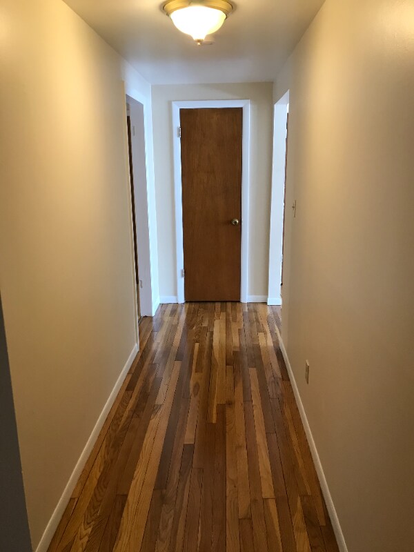 Foto del edificio - 100 Main St