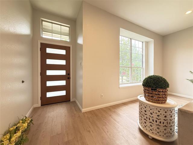 Foto del edificio - 8525 Clearcreek Cir
