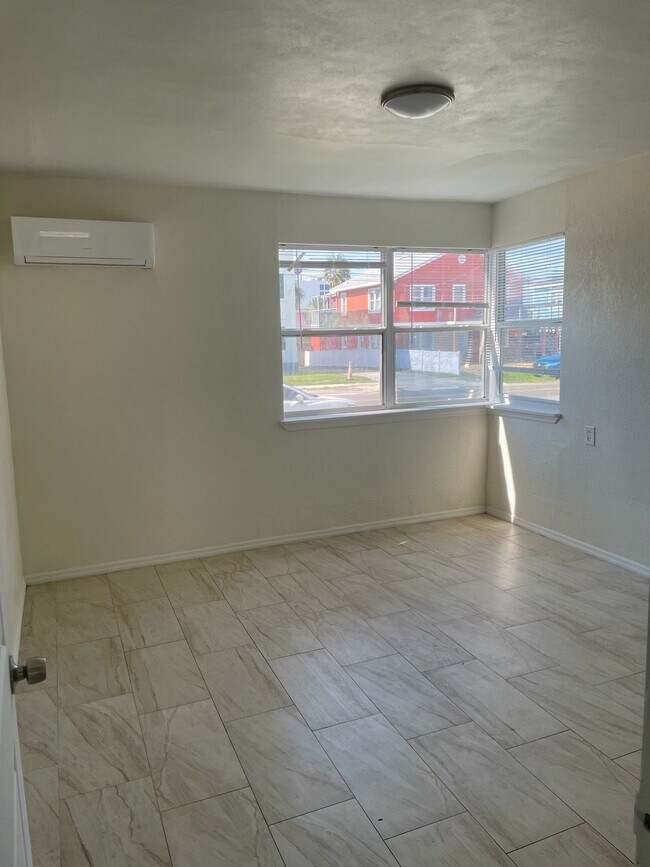 Foto del edificio - 600 Riverview Blvd