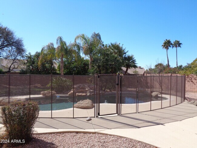 Building Photo - 6139 E Anderson Dr