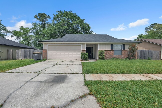 Building Photo - Renovated 3 bedroom/ 2 bathroom home on th...