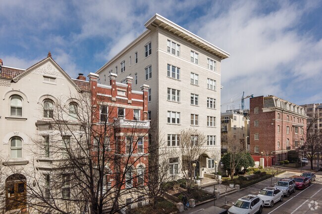 Foto del edificio - The Roydon