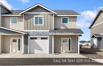 Building Photo - 370 Ivy St NE