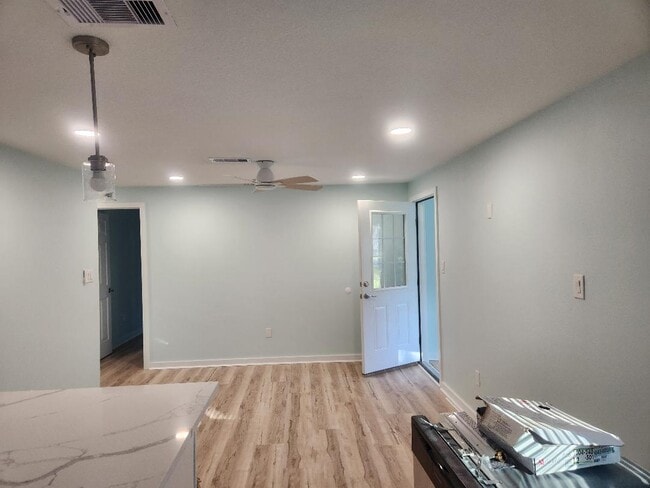 Building Photo - 6222 S. F. Austin Road