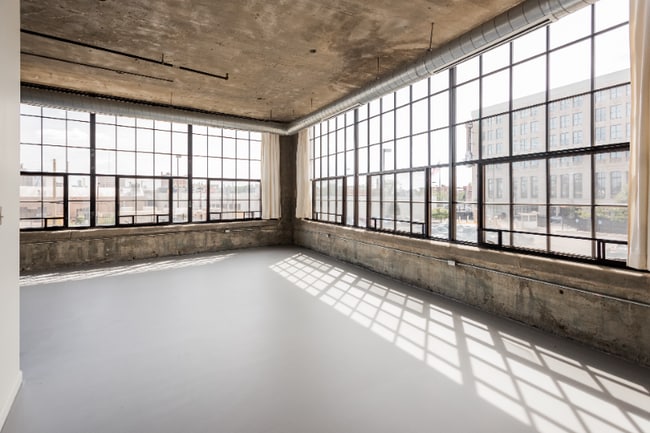 Building Photo - 41 Burroughs St