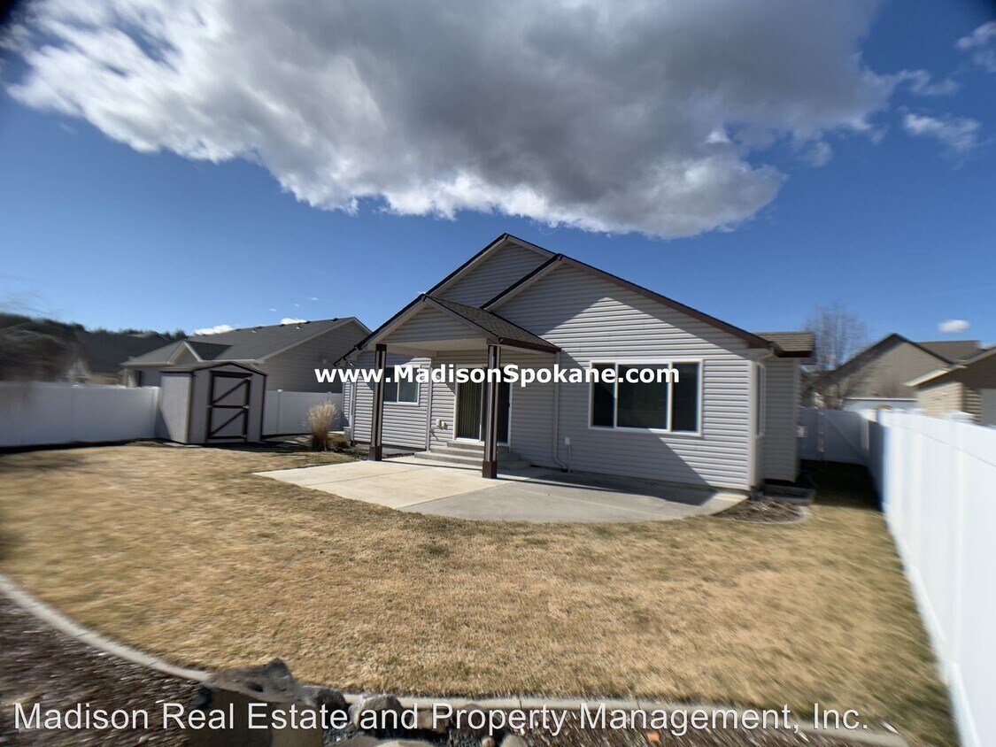 Primary Photo - 4 br, 2.5 bath House - 3809 S McDonald Ln