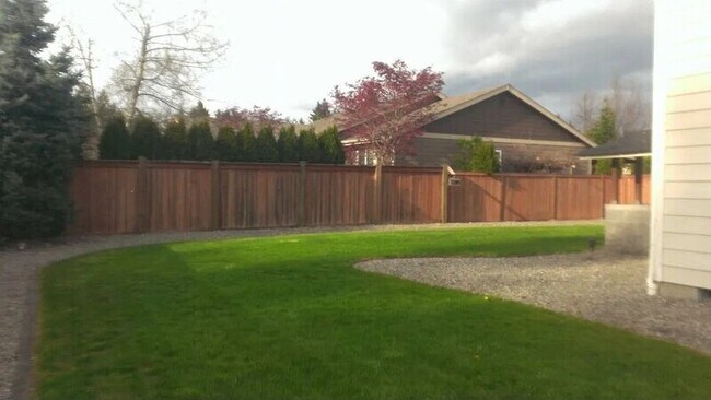 Building Photo - 12805 169th St Ct E