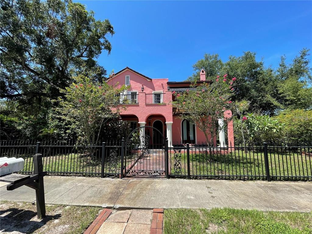 750 Carolina Ave Unit 2, Tarpon Springs, FL 34689 Room for Rent in