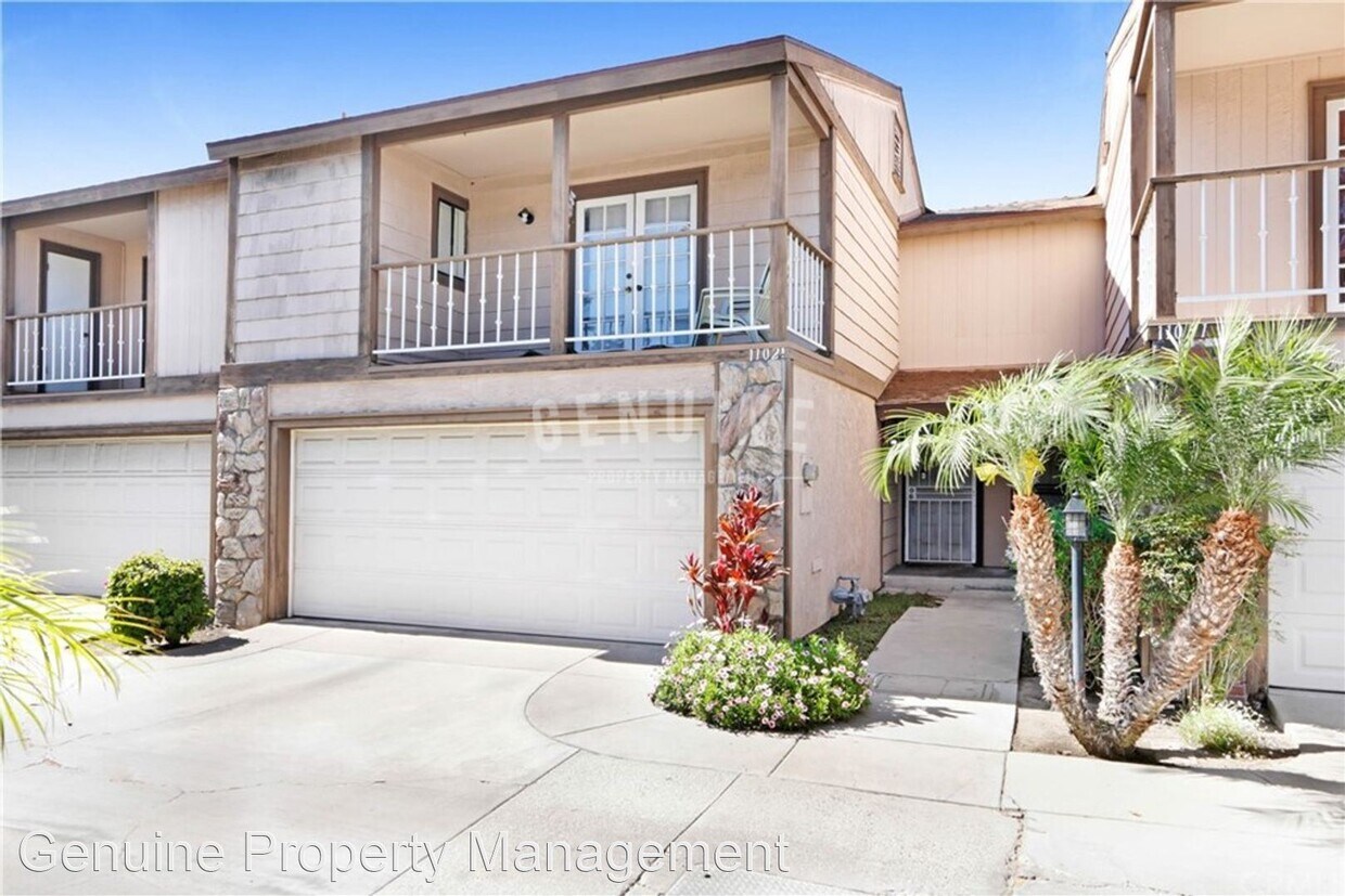 2 br, 2.5 bath House 11021 Cobblestone Lane House Rental in Garden