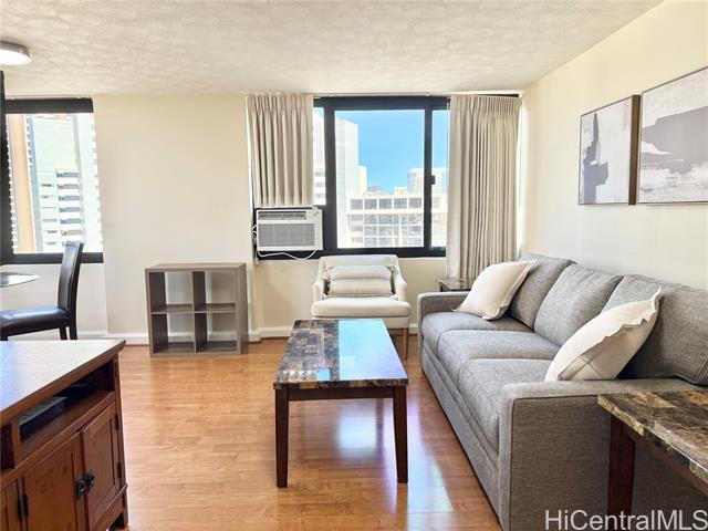 Foto del edificio - 343 Hobron Ln