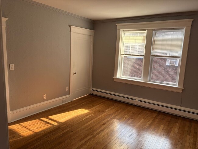 Foto del edificio - BLACKSTONE BLVD ASSOCIATES (20)