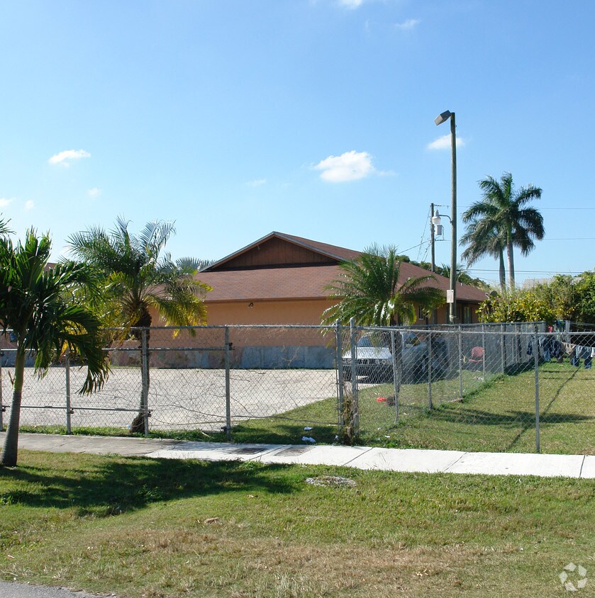 Foto principal - 122-124 SW 9th Ave