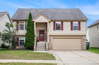 Building Photo - 3069 Talon Cir