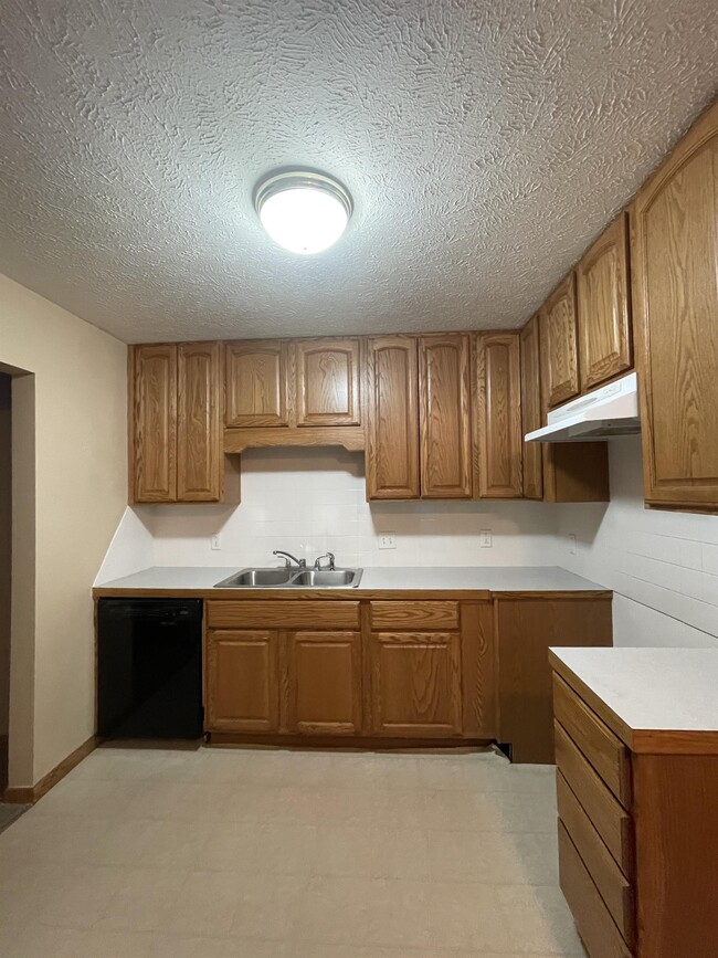 Foto del edificio - 225 E Orchard Ave