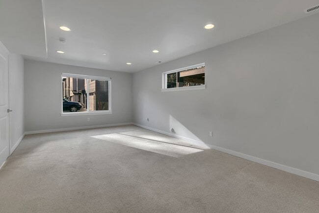 Foto del edificio - 4432 137th St SW