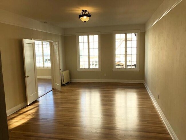 Building Photo - 2 bedroom in San Francisco CA 94109