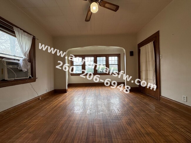Foto del edificio - 811 Columbia Ave
