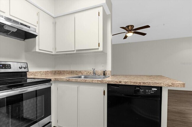 Building Photo - 3612 Southpointe Dr