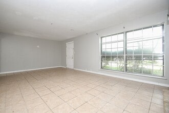 Building Photo - 4258 Belle Park Dr