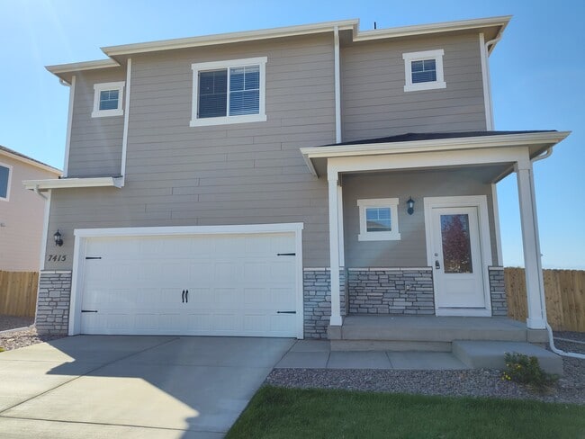 Building Photo - 7415 Dolores Ave