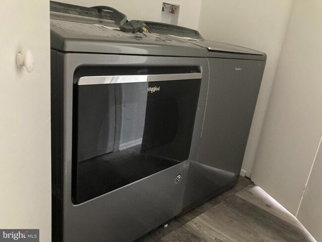 Building Photo - 5012 Marlborough Terrace