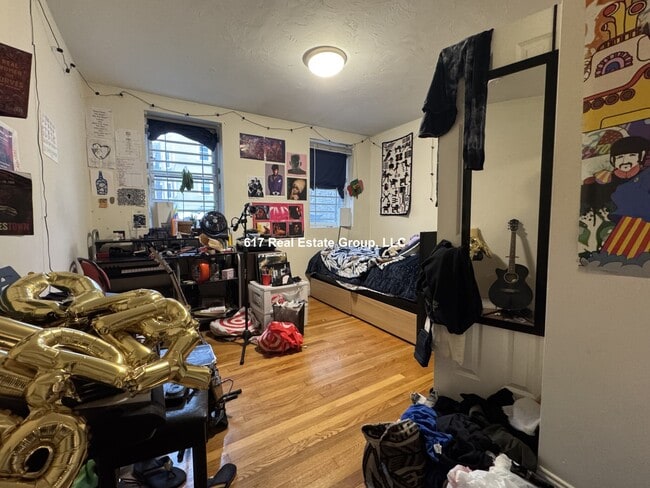 Building Photo - 1122 Commonwealth Ave