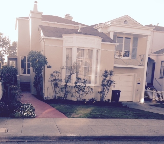 Enjoy indoor & outdoor living in this Spacious 4 Level, 3 bedroom 2 bath home in Lakeside District - Enjoy indoor & outdoor living in this Spacious 4 Level, 3 bedroom 2 bath home in Lakeside District