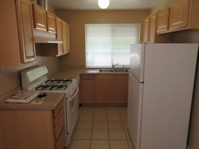 Building Photo - QUIET CITRUS HEIGHTS SINGLE STORY W/ UPGRADES