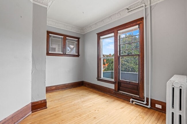 Foto del edificio - Maryland Lower