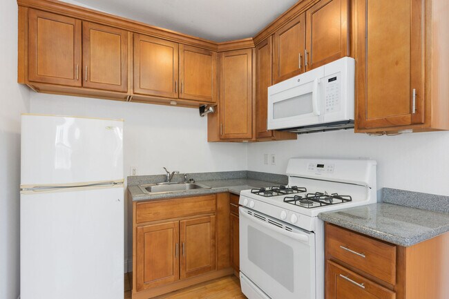 Foto del edificio - 419 Rivercrest Ln