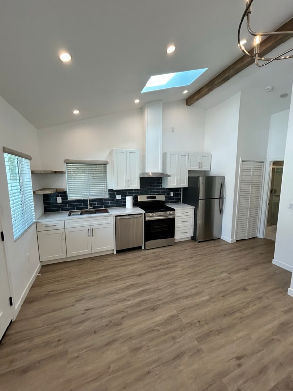 Foto del edificio - 223 E Cherry Ave