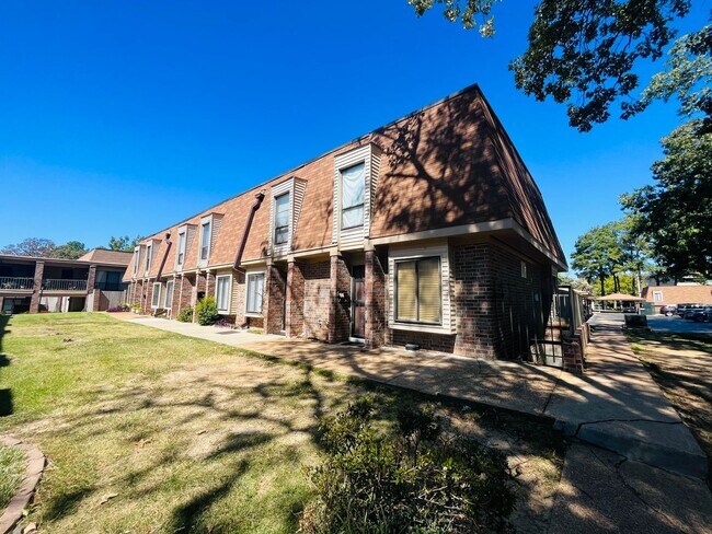 Foto del edificio - Germantown 2 story Townhome! Community Poo...