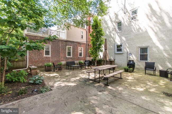 Building Photo - 1502 Mt Vernon St